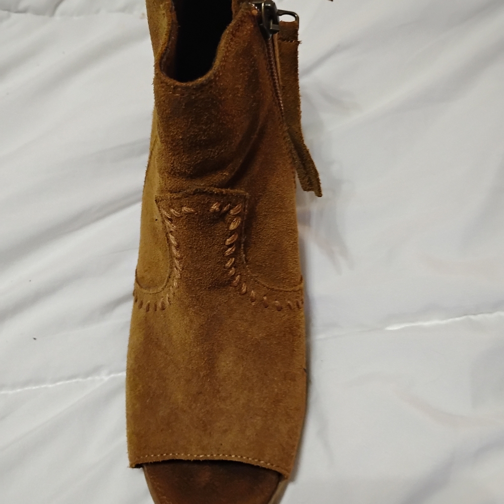 Clarks Brown Suede Ankle Boots with Crepe Sole